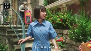 スマレジ CMのシーン2（00:01）
