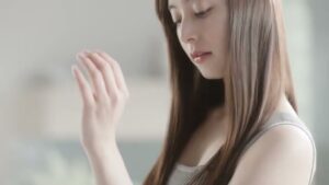 ダイソン CMのシーン6（00:16）