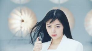 チャコット CMのシーン2（00:03）