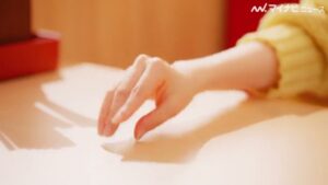 なか卯 CMのシーン2（00:01）