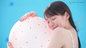 ニベア CMのシーン3（01:49）