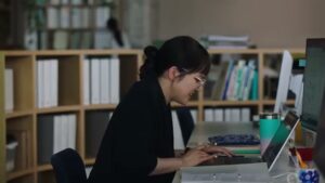 ビューカード CMのシーン3（00:03）