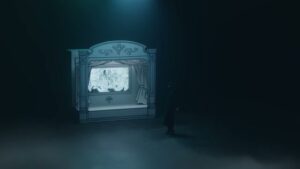 フロムアイズ CMのシーン1（00:00）