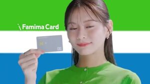 ファミマカード CMのシーン6（00:08）