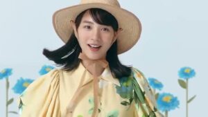 ホワイトエッセンス CMのシーン2（00:03）