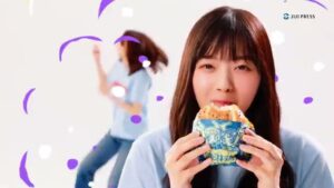 マクドナルド CMのシーン2（01:02）