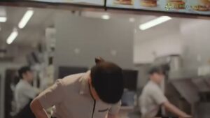マクドナルド CMのシーン2（01:03）