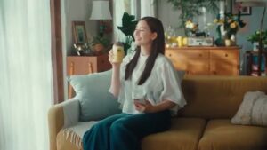 TULLY’S COFFEE CMのシーン8（00:11）