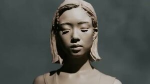 ファンデ美容液 CMのシーン1（00:10）