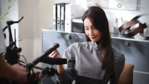 松井証券 CMのシーン6（01:25）
