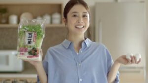 村上農園 CMのシーン1（00:00）