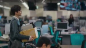 朝日新聞社 CMのシーン1（00:00）
