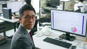 東計電算 CMのシーン4（00:10）