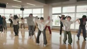 日本工学院 CMのシーン5（00:06）