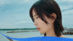 毎日新聞デジタル CMのシーン2（00:03）