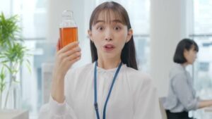 ブレンディ CMのシーン6（00:08）