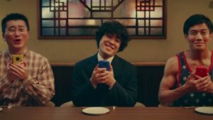 モバイルストライク CMのシーン2（00:03）