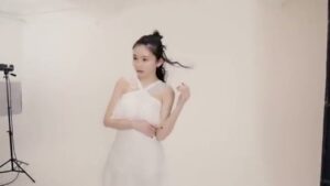 レプロエンタテインメント CMのシーン6（00:16）