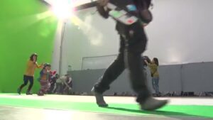 カーセンサー CMのシーン4（04:03）