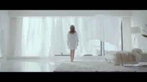 日成アドバンス CMのシーン7（00:19）