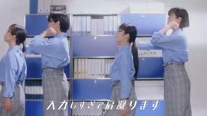 弥生会計 CMのシーン4（00:17）