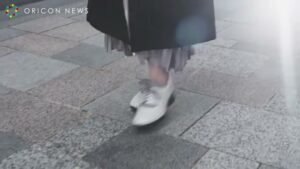 ホーキンス CMのシーン2（00:01）