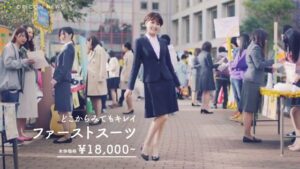AOKI CMのシーン7（00:09）
