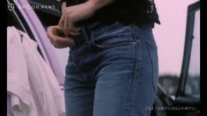 AZUL BY MOUSSY CMのシーン5（00:06）
