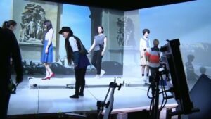 GU CMのシーン2（01:05）