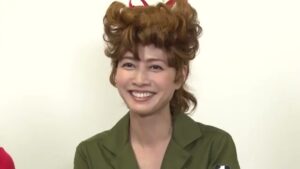 GU CMのシーン7（07:00）