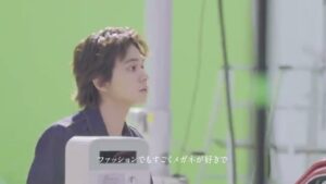 JINS CMのシーン6（00:59）