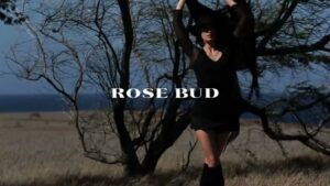ROSE CMのシーン2（00:04）