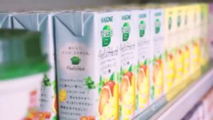 野菜生活100 CMのシーン4（00:55）