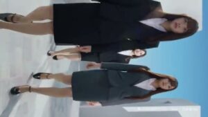 はるやま商事 CMのシーン6（00:09）