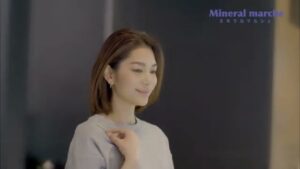 ミネラルマルシェ CMのシーン2（00:01）