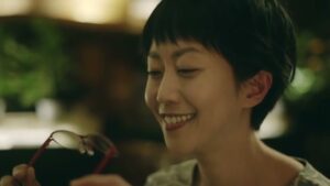 メガネのタナカ CMのシーン3（00:04）