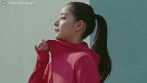 ユニクロ CMのシーン8（00:11）