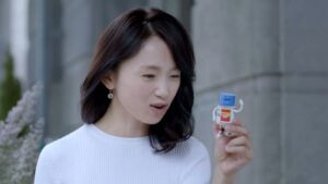 チョコラBB CMのシーン5（00:54）