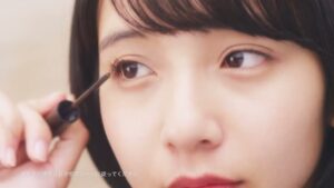 KATE CMのシーン10（02:17）