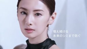 コーセー CMのシーン8（00:22）