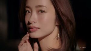 黒糖精 CMのシーン6（00:08）