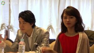 伊勢半 CMのシーン5（01:07）
