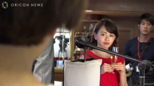 伊勢半 CMのシーン7（01:40）