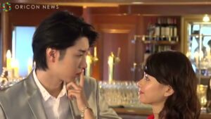 伊勢半 CMのシーン10（02:28）
