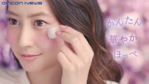 キャンメイク CMのシーン4（00:10）