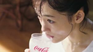日本コカ・コーラ CMのシーン5（00:08）