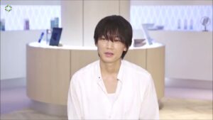 日本アルコン CMのシーン4（02:34）