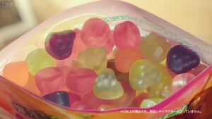 UHA味覚糖 CMのシーン6（00:19）