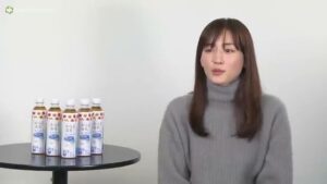 からだ巡茶 CMのシーン9（08:54）