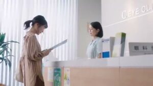 HOYA CMのシーン7（00:09）